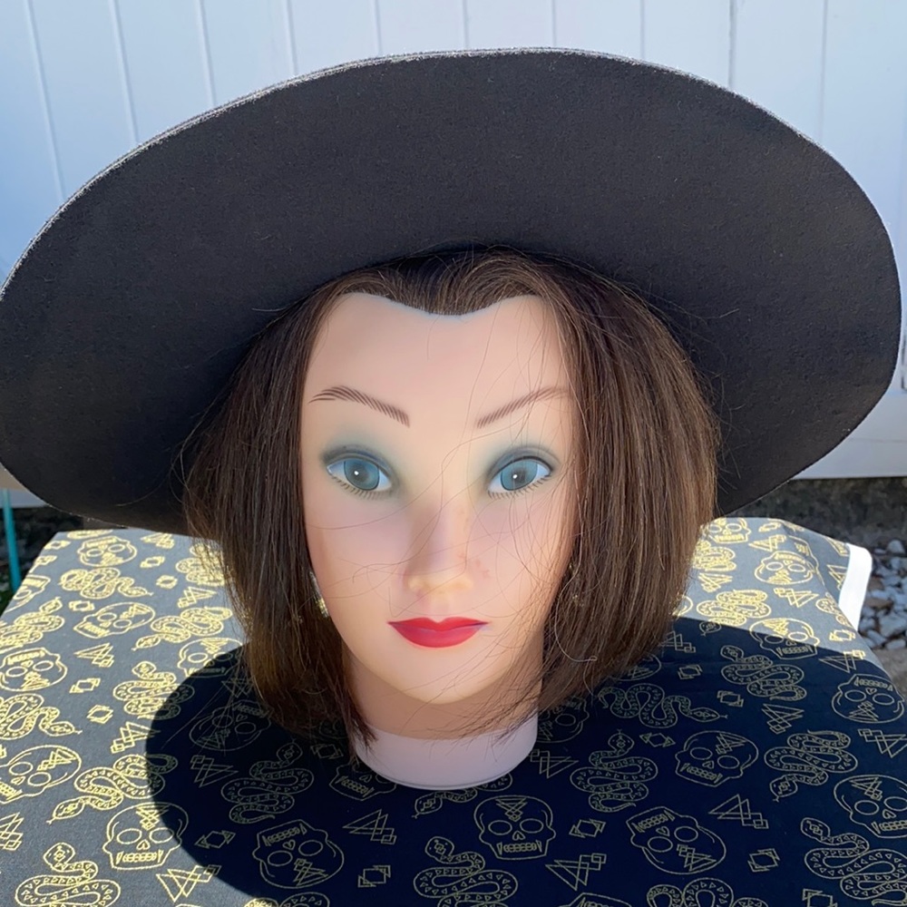 Velvety black hat